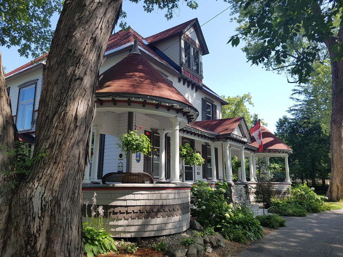 Les Trois Erables Boutique Inn Wakefield Exterior foto